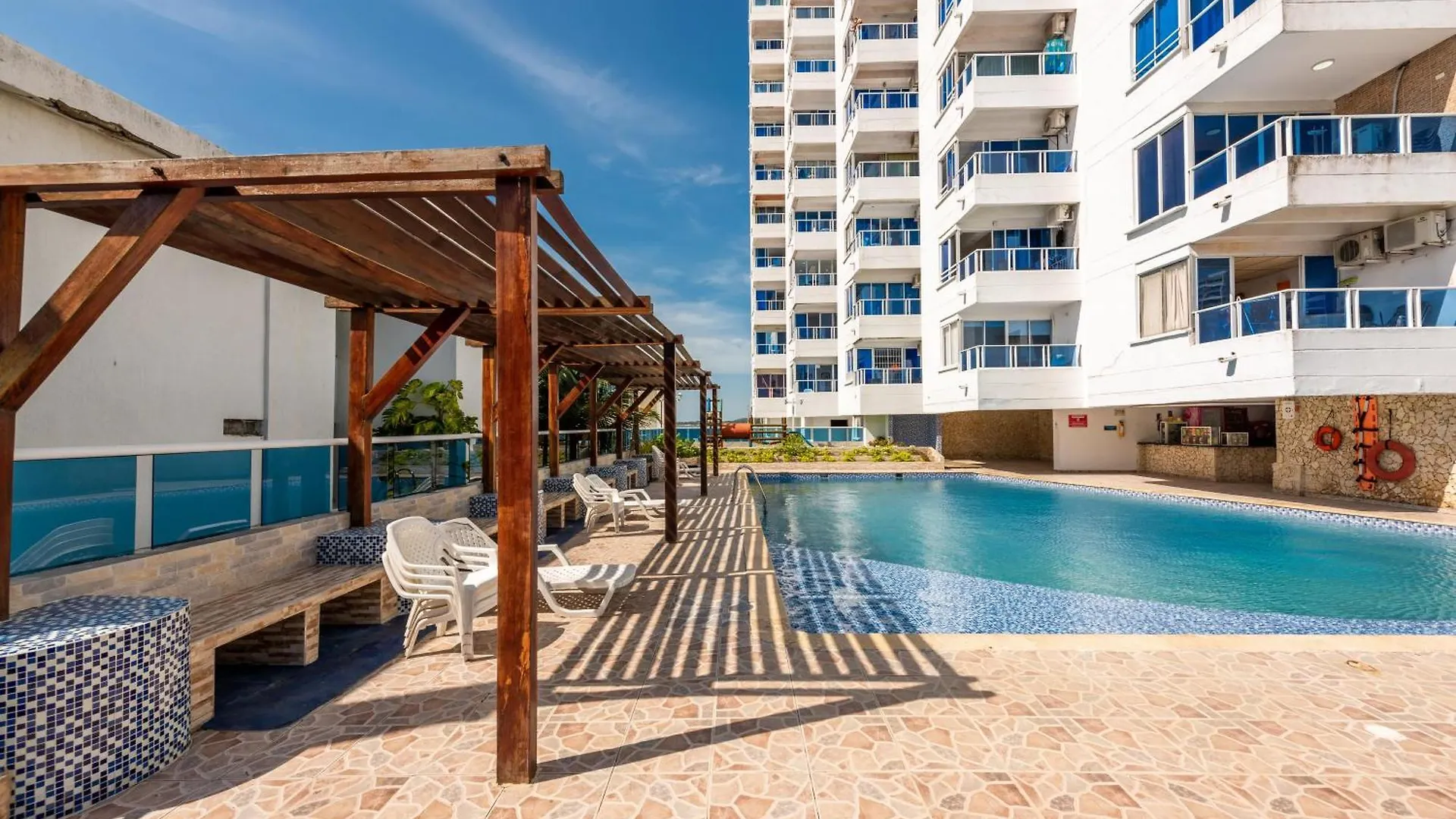 Bienesweb Apartamentos Conquistador Premium Cartagena