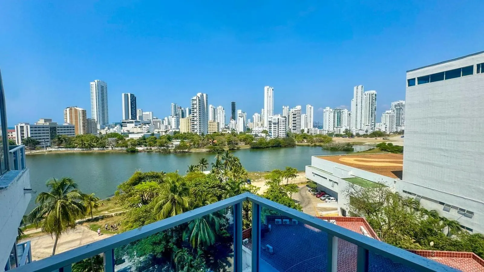 Bienesweb Apartamentos Conquistador Premium Cartagena