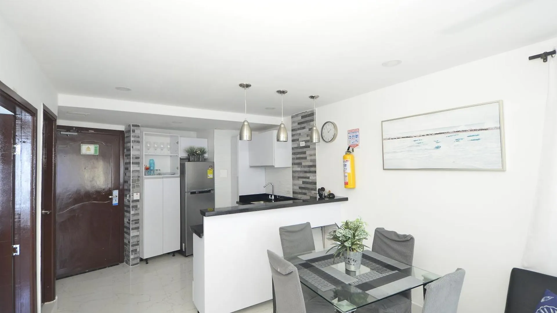 Bienesweb Apartamentos Conquistador Premium Cartagena Apartment